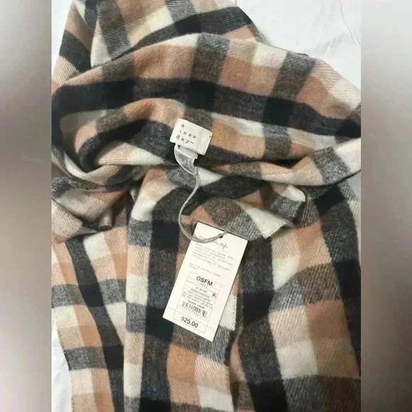 Cape Poncho Wrap Plaid- Fleece, Women’s - NEW - Picture 4 of 6